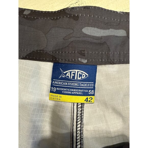 Aftco Men's Camouflage Cargo Fishing Shorts Size 42 SPF - Picture 7 of 8